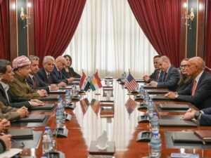 ميدل إيست آي: باراك حذر عبدي من محاولة جر إسرائيل للصراع في سوريا