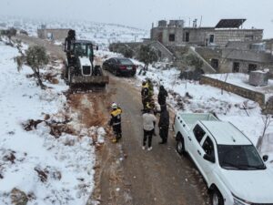 وزارة الطوارئ: 365 استجابة ميدانية للدفاع المدني خلال العاصفة الثلجية