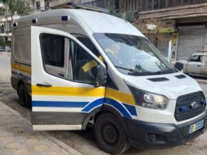 إصابة مسعفة برصاصة قناص تنظيم قسد خلال مهمة لإجلاء المدنيين في حلب