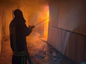 الدفاع المدني يسيطر على 27 حريقاً دون وقوع إصابات