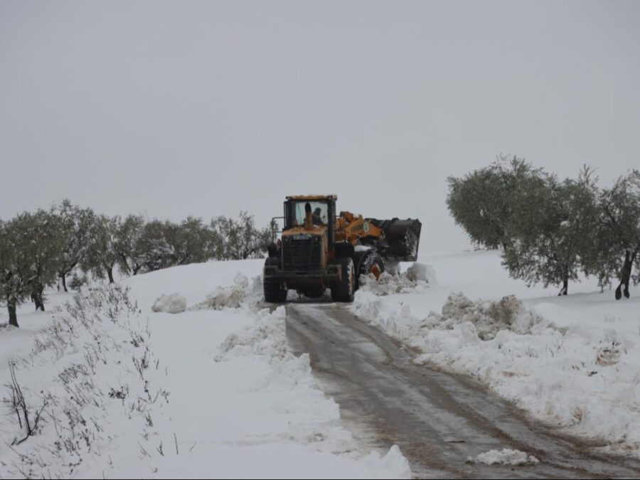 الدفاع المدني ينفذ أكثر من 100 استجابة ميدانية بسبب الأحوال الجوية