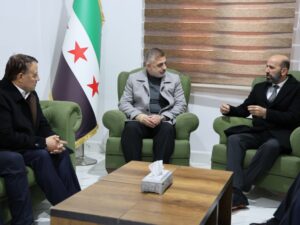 لتفعيل المؤسسات.. وفد من الأمانة العامة للرئاسة ومعاوني وزراء يصل الرقة