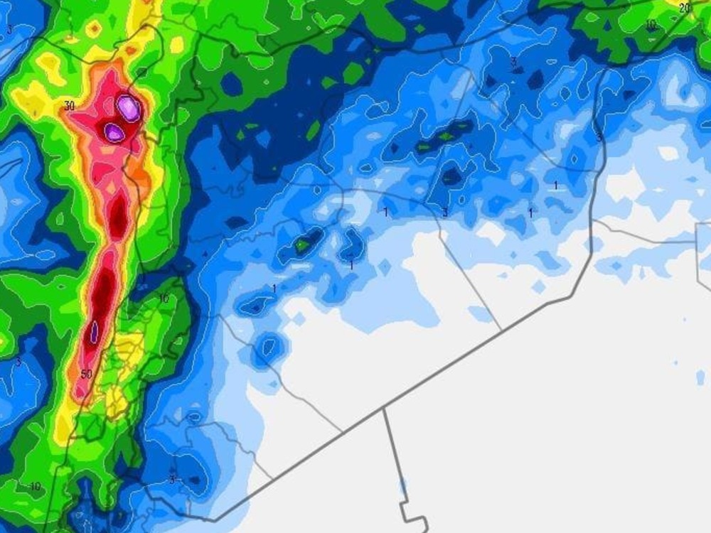 الدفاع المدني يحذر من منخفض جوي وأمطار غزيرة وعواصف رعدية