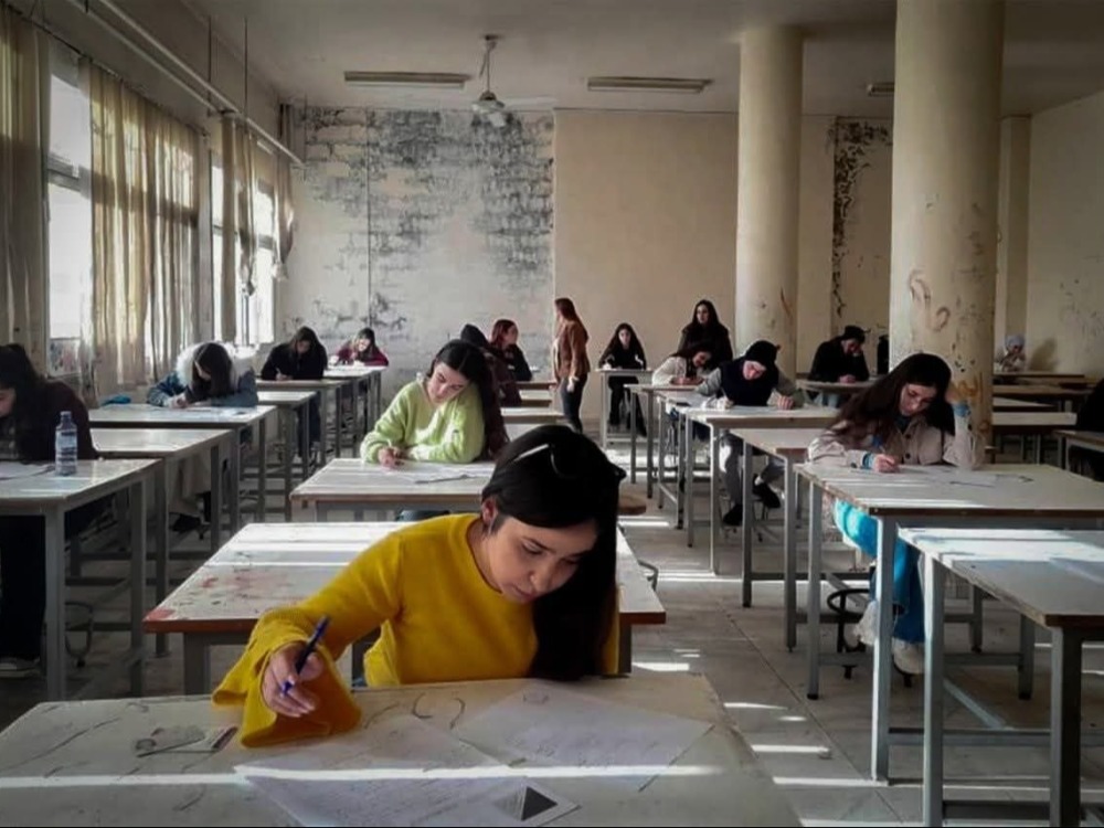 جامعة دمشق: أكثر من 8 آلاف طالب يتقدمون لامتحانات الفصل الأول بفرع السويداء