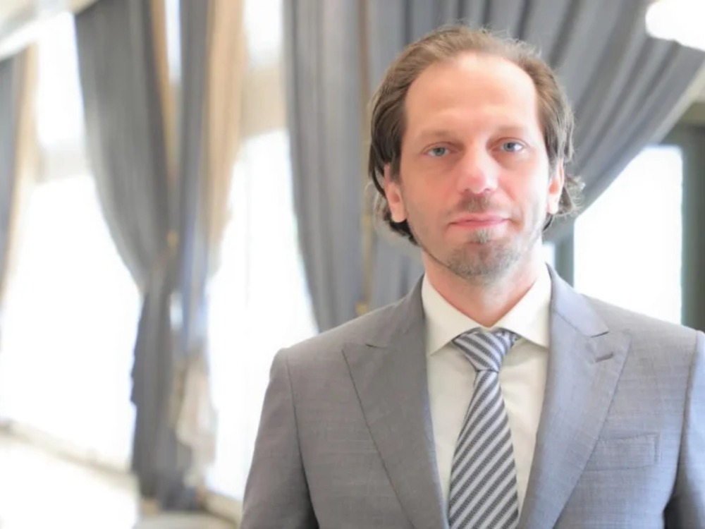 مدير الشبكة السورية: اتفاق نقل المحكومين خطوة إجرائية تتطلّب ضمانات حقوقية