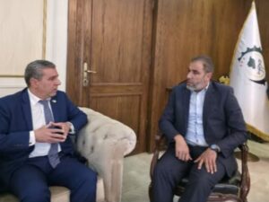 تنسيق حكومي لبحث التسويات القانونية للعمال المفصولين والمنشقين خلال سنوات الثورة