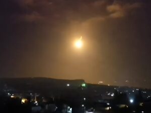 الاحتلال الاسرائيلي يستهدف ريف القنيطرة بقذائف المدفعية