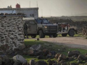 الاحتلال الإسرائيلي يجدد اعتداءاته ويتوغل بريف القنيطرة الشمالي