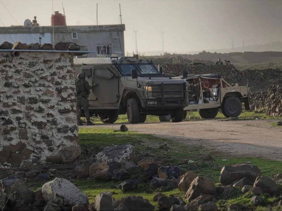 جيش الاحتلال الإسرائيلي يواصل اعتداءاته ويتوغل بريف القنيطرة الجنوبي