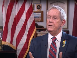 عضو مجلس الشيوخ الأمريكي: النظام الإيراني متورط في عمليات استهدفت الولايات المتحدة