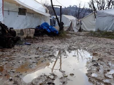 الدفاع المدني يكشف حجم الأضرار التي لحقت بمخيمات خربة الجوز غربي إدلب