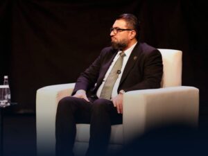 وزير العدل: العفو العام شمل نصف مليون سوري وزمن الأحكام الجائرة انتهى