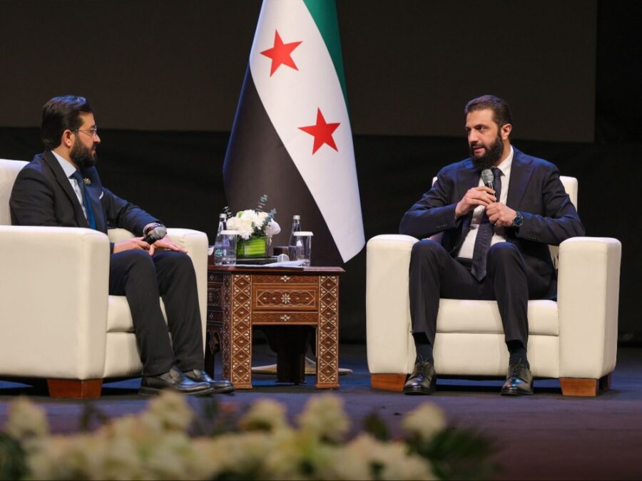 الرئيس الشرع: لا خوف على سوريا من التنافر الفقهي بوجود علماء أجلاء