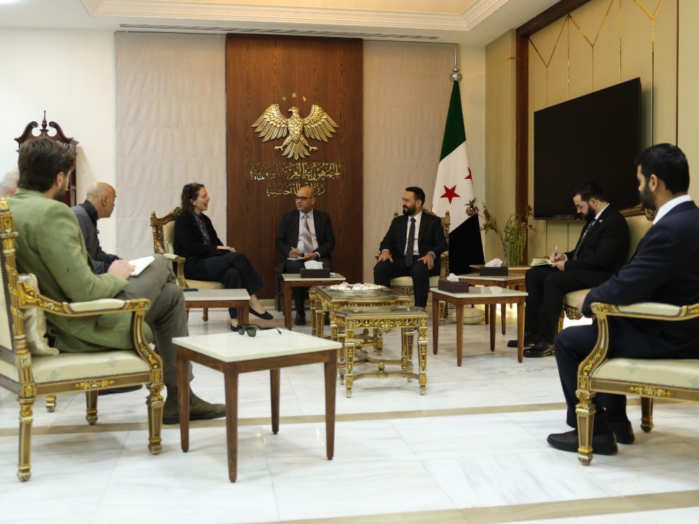 مباحثات سورية - بريطانية لتعزيز التعاون الأمني ومكافحة الإرهاب