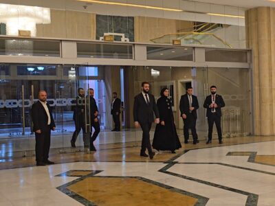 الرئيس الشرع يصل إلى قصر المؤتمرات للمشاركة بافتتاح معرض دمشق الدولي للكتاب