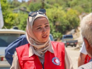 وفاة متطوعة في الهلال الأحمر أثناء مهمة لإنقاذ عالقين في السيول بريف اللاذقية