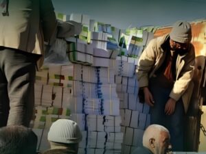 الحسكة.. توزيع 100 ألف كتاب مدرسي في المدينة بتوجيه من المحافظ