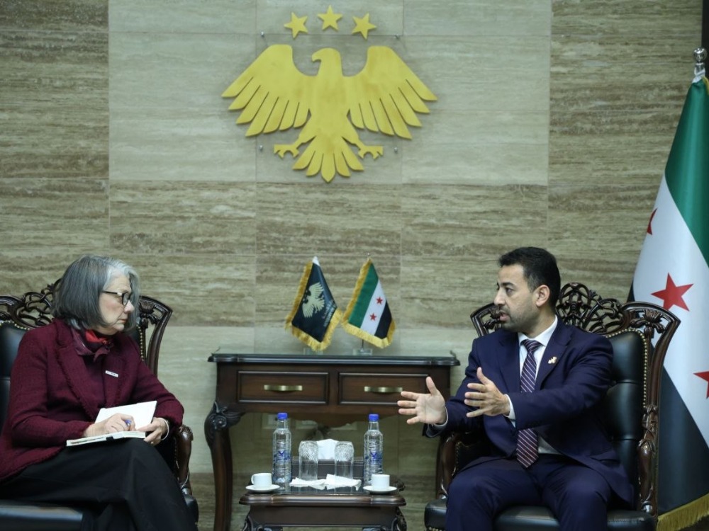 وزير الصحة يبحث مع الاتحاد الدولي للصليب الأحمر سبل دعم القطاع الصحي 