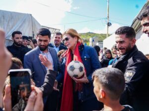 وزيرة الشؤون الاجتماعية تتفقد مخيمات الشمال للاطلاع على احتياجاتها