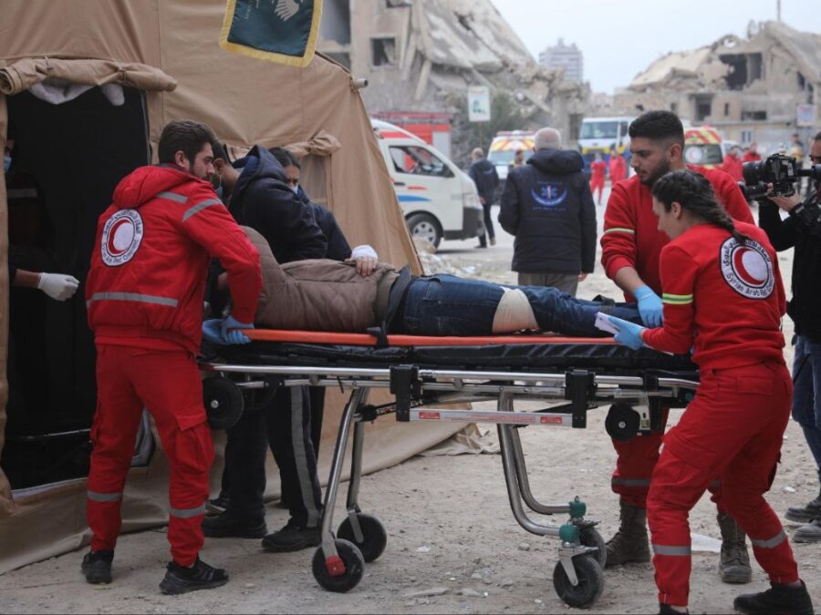 وزارة الطوارئ تجري مناورة لمحاكاة زلزال بقوة 7 درجات في حي جوبر بدمشق