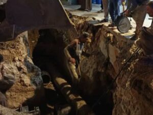 ورشات المياه تصلح خطاً رئيسياً بحلب وانهيار جبلي يوقف ضخ المياه باللاذقية