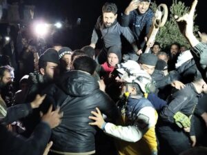 الدفاع المدني ينقذ طفلاً سقط في بئر بعمق 30 متراً بريف الرقة