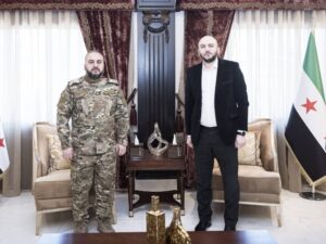 وزير الدفاع يبحث مع محافظ حمص تعزيز دور المؤسسة العسكرية مع مؤسسات المجتمع المدني