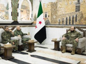 رئيس الأركان العامة يبحث مع وفد من قسد خطوات دمج قواتها بالجيش السوري