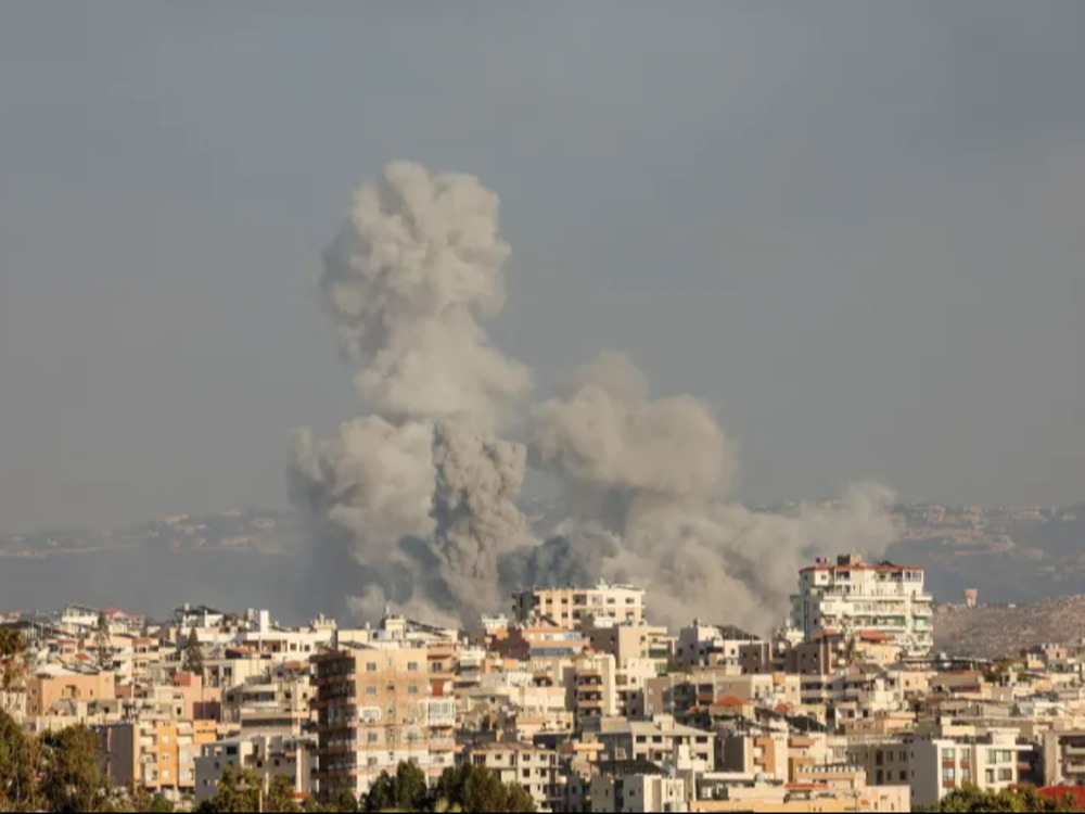 لبنان.. قتلى وعشرات الجرحى في غارات إسرائيلية على مناطق متفرقة