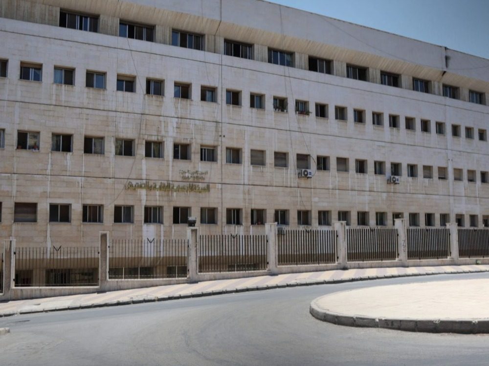 جولة رقابية تكشف مخالفات قانونية وفوضى إدارية في إحدى مديريات النقل