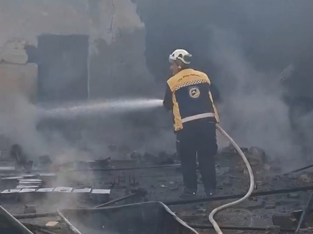 الدفاع المدني يسجل 29 حريقاً في عموم سوريا خلال يوم واحد