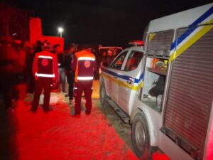 فرق الدفاع المدني تباشر عمليات إنقاذ طفلة سقطت في بئر بريف حلب