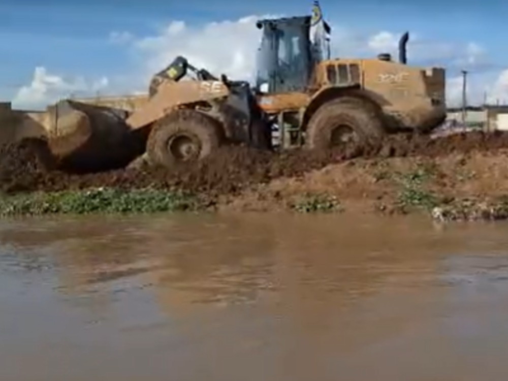 الدفاع المدني: نواصل الاستجابة للفيضانات في الحسكة