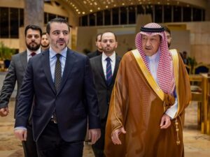 الشيباني يصل إلى الرياض للمشاركة في اجتماع وزراء خارجية الدول العربية