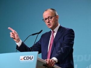 المستشار الألماني يؤكد الاتفاق مع واشنطن على ضرورة إسقاط النظام في إيران