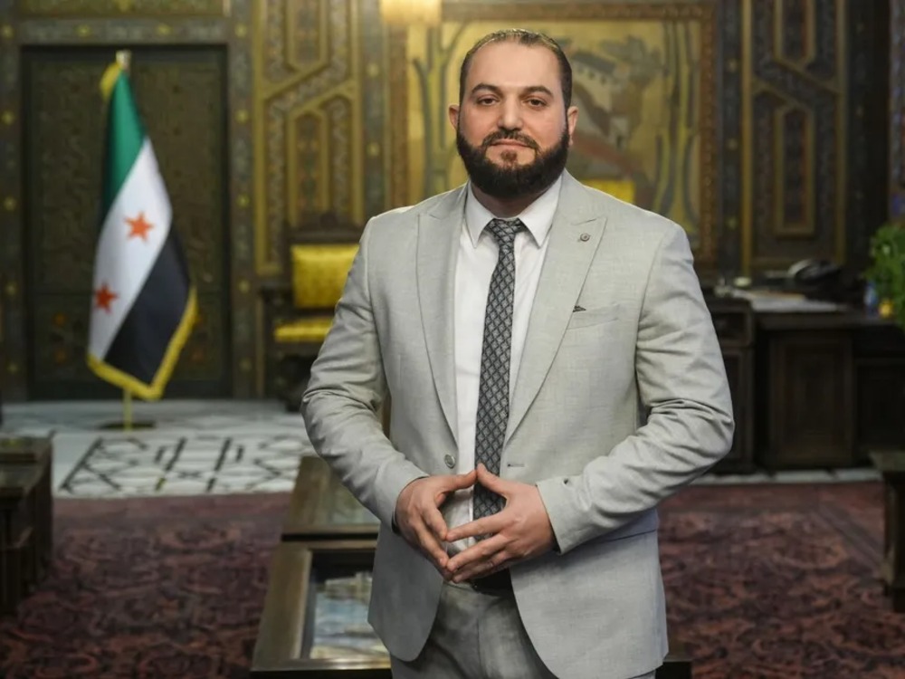 محافظ دمشق: لا يوجد أي نقص في المشتقات النفطية والازدحام الحاصل بدافع الخوف