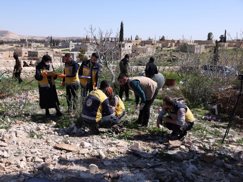 الدفاع المدني ينتشل رفات بشرية في ريف حلب الشرقي
