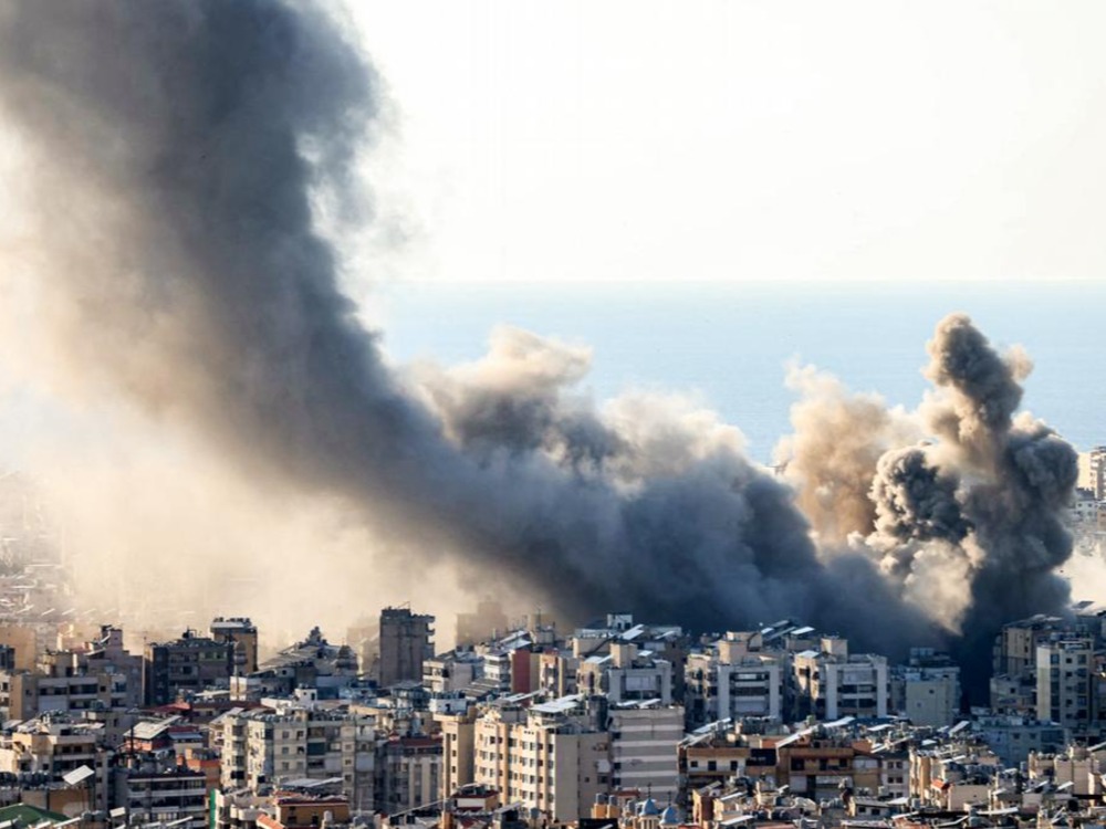 يديعوت أحرونوت: حزب الله أطلق دفعة مؤلفة من 15 صاروخاً باتجاه شمال إسرائيل