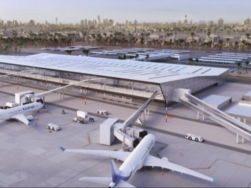 الكويت تعلن تعرض مطارها الدولي لهجمات من طائرات مسيرة إيرانية