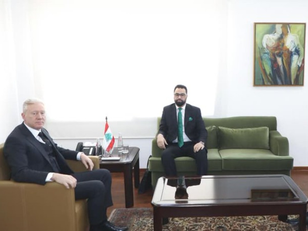 الهزاع: الحشود العسكرية على الحدود مع لبنان تهدف إلى ضبط الأمن الداخلي السوري