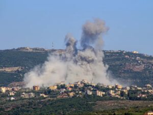 لبنان.. مقتل أكثر من عشرة أشخاص جراء قصف إسرائيلي استهدف مناطق مختلفة