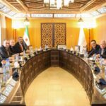 وزير المالية يلتقي غرفة تجارة دمشق لبحث قرارات الوزارة والشراكة مع قطاع الأعمال