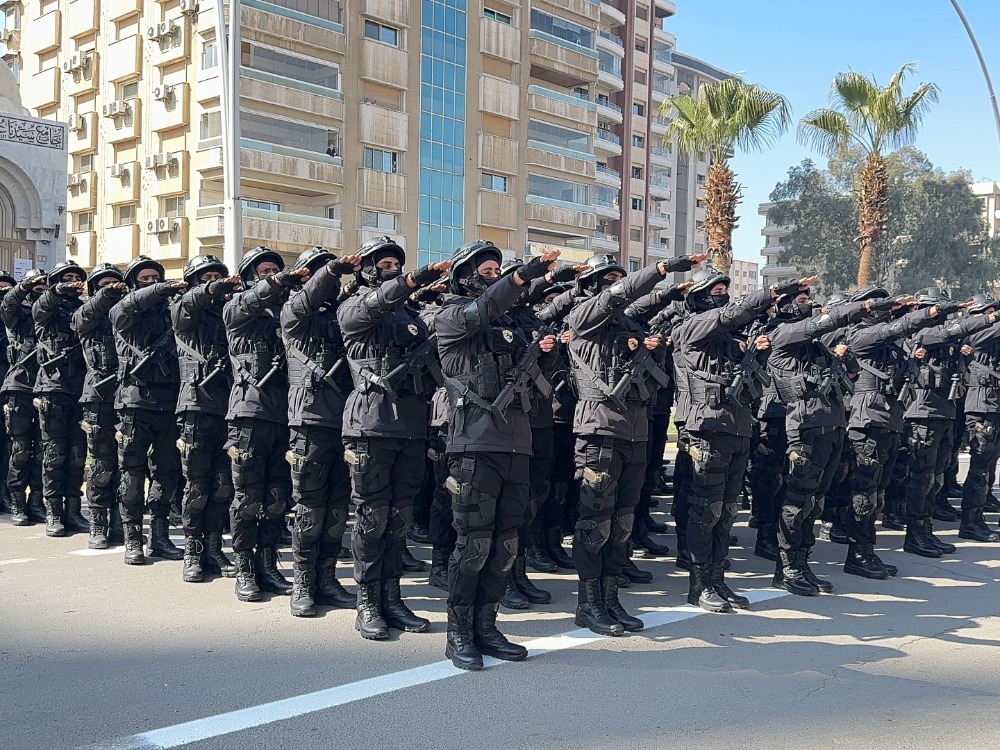 بالتزامن مع ذكرى الثورة.. وزارة الداخلية تعلن تخريج 2000 عنصر من المنتسبين الجدد