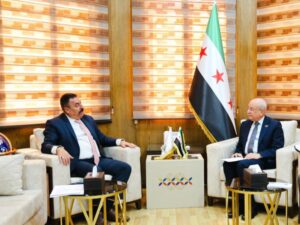 وزير النقل يبحث مع السفير القبرصي سبل تعزيز التعاون المشترك