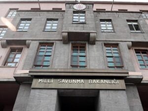 الناتو يعترض صاروخين باليستيين أطلقا من إيران باتجاه تركيا