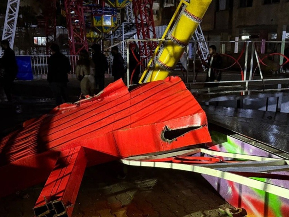 مراسل الإخبارية: وفاة سيدة وإصابة أخرى بانهيار هيكل معدني في اللاذقية