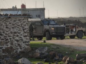 الاحتلال الإسرائيلي يعتقل شاباً من قرية الأصبح بريف القنيطرة