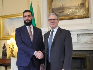 الرئيس الشرع يبحث مع رئيس الوزراء البريطاني العلاقات الثنائية ومجالات التنمية والاستثمار