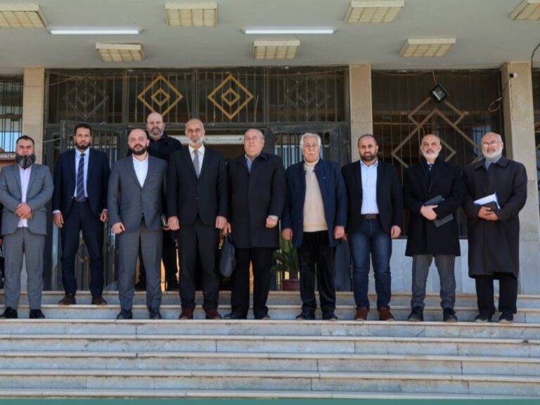 وفد قطري يبحث الاستثمار العمراني والزراعي بدير الزور