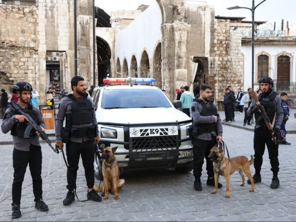 وزارة الداخلية تعزز التواجد الأمني في المدن والأرياف لضمان سلامة الأهالي